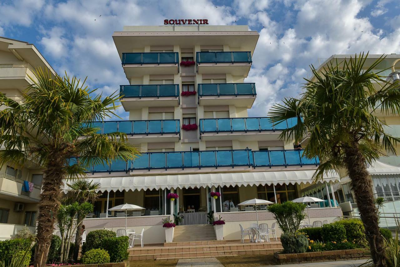 Hotel Souvenir Lido di Jesolo Exterior foto